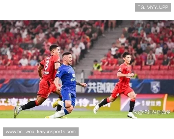 梅州半场0-2落后 若输球且海牛战胜武汉将提前保级 梅州半场0-2落后 若输球且海牛战胜武汉将提前保级