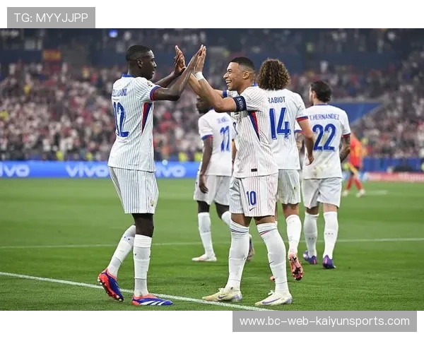 欧洲杯后球员表现抢眼 成欧洲豪门争相关注的焦点 欧洲杯后球员表现抢眼 成欧洲豪门争相关注的焦点