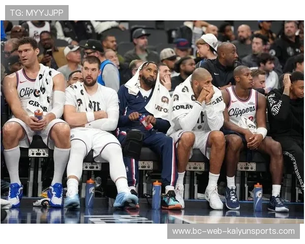 “保罗DNP”引爆舆论!快船老将定位再被重估 “保罗DNP”引爆舆论!快船老将定位再被重估