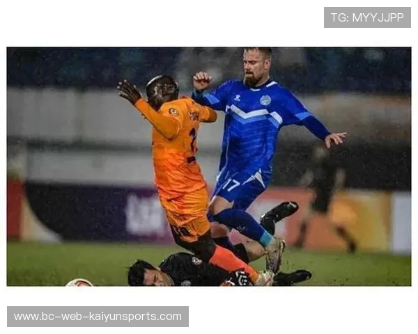 加西亚独砍41分引爆全场,逆境中为球队赢得关键胜利 加西亚独砍41分引爆全场,逆境中为球队赢得关键胜利