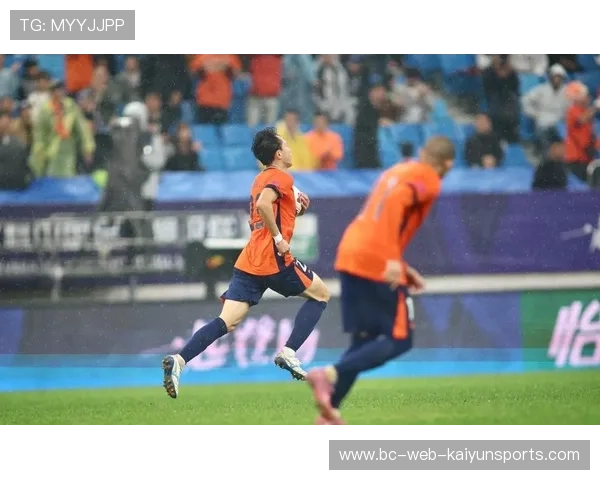 中超保级关键战：青岛海牛战平武汉三镇，中甲青岛海牛