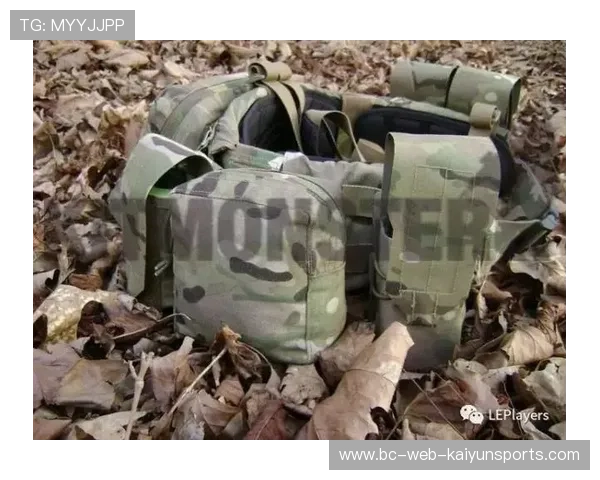 S赛上路绕后瞬间切死敌方核心——顶级战术与装备的合奏 S赛上路绕后瞬间切死敌方核心——顶级战术与装备的合奏