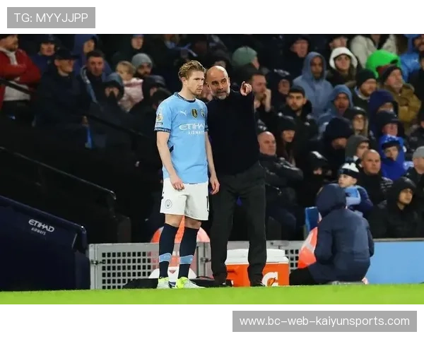 德布劳内试射被门将扑出再次回传破门